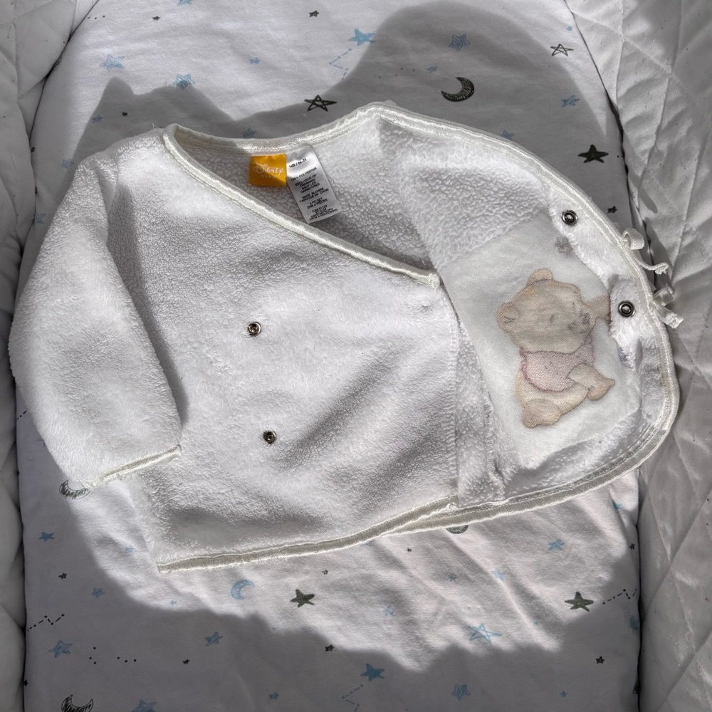 ⭒ NB Winnie the Pooh Disney Baby White Button Up Long Sleeve Fleece Bows Patch ⭒ - Picture 3 of 10